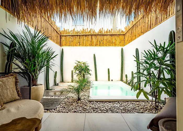 Aesthetic 1br Mezzanine Casa Vanille With Private Pool Near -bali 乌鲁瓦图
