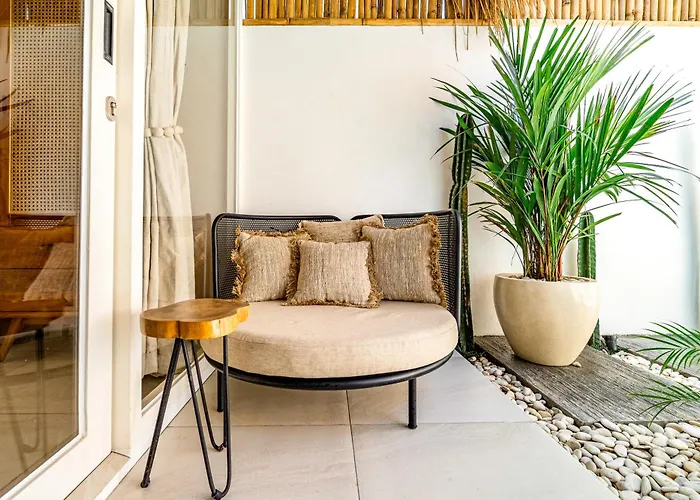 Aesthetic 1br Mezzanine Casa Vanille With Private Pool Near -bali *