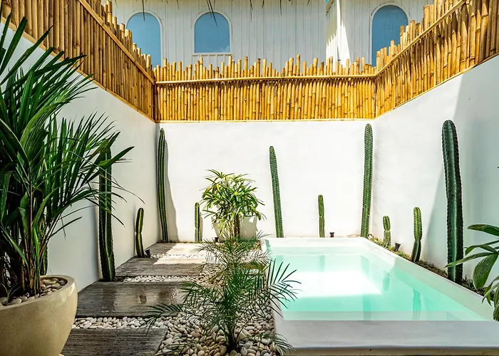 Aesthetic 1br Mezzanine Casa Vanille With Private Pool Near -bali 别墅