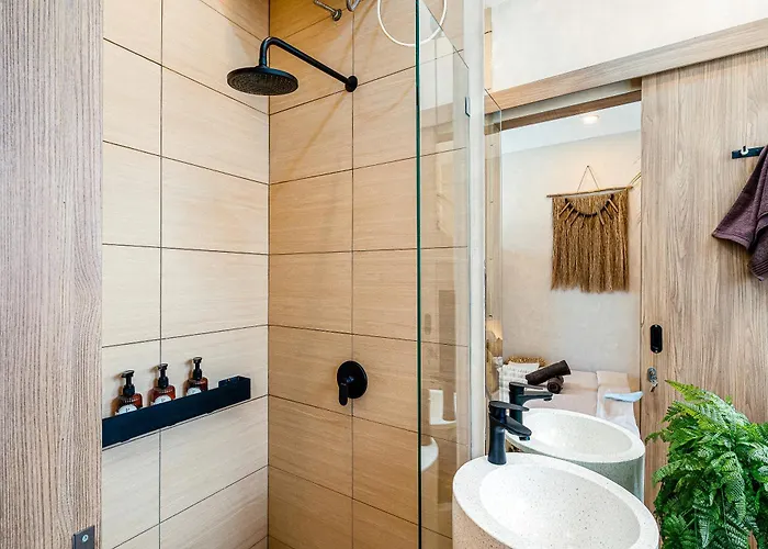 Aesthetic 1br Mezzanine Casa Vanille With Private Pool Near -bali 别墅