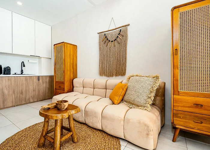 Aesthetic 1br Mezzanine Casa Vanille With Private Pool Near -bali 乌鲁瓦图